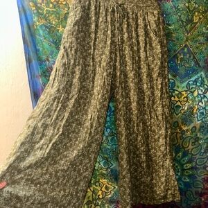 Floral Green Wide-Leg Pants